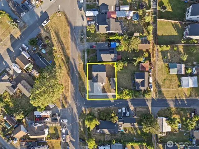 Corner-lot location provides more privacy and allows natural light to stream through your windows.