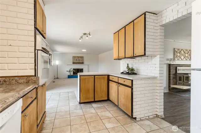 Extra cabinets and counter space!