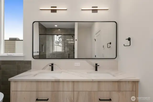 This dual-vanity sink makes life easy!