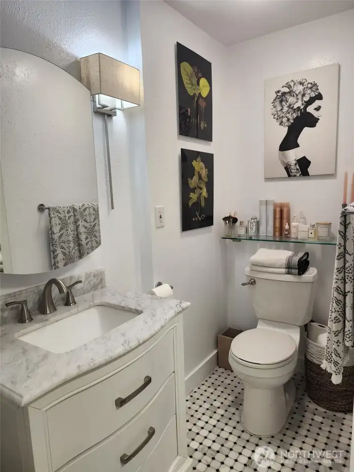 bathroom w/heat lamp marble tile floors