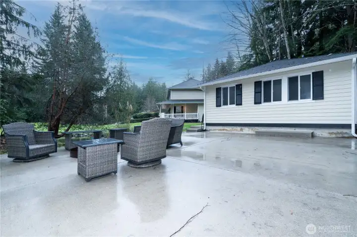 Fire Pit Entertaining Area