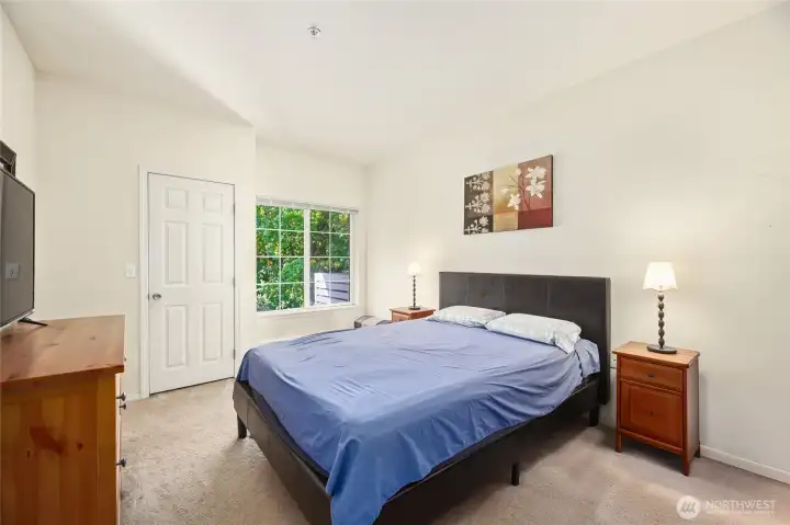 Spacious bedroom with walk in closet
