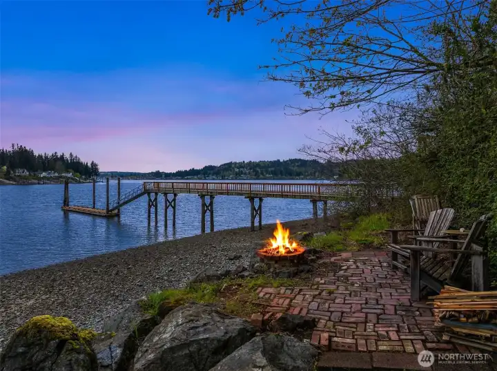 Enjoy tranquil Liberty Bay and colorful sunsets from this medium-bank, bulkheaded waterfront property, complete with sturdy, easy-access stairs to the water.