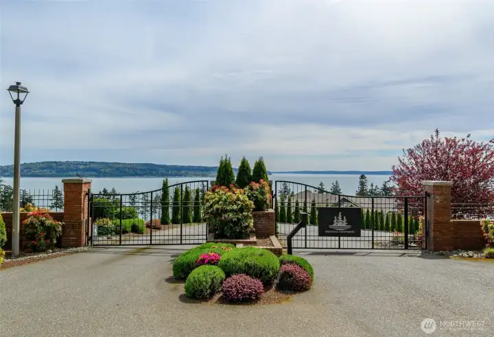 Welcome to Saratoga Viewpointe!