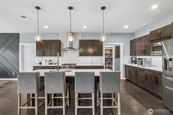 Well appointed kitchen with gas range Well appointed kitchen with gas range
