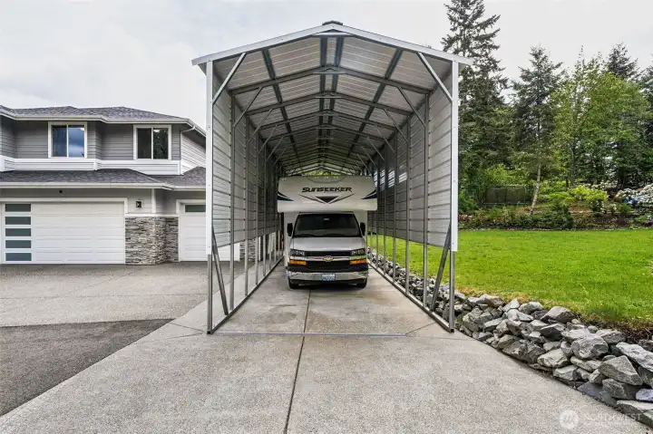 Covered RV parking Covered RV parking