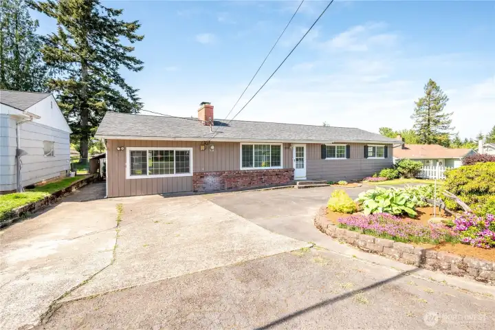 Circular Driveway w/Ample Parking
