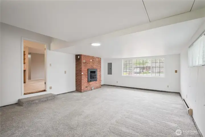 Spacious Family Room