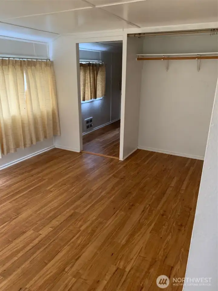 R01 Front Green Home