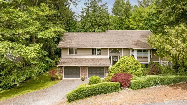 Hard-to-find 4-bedroom home in an established neighborhood with mature trees, privacy, and beautiful landscaping. Hard-to-find 4-bedroom home in an established neighborhood with mature trees, privacy, and beautiful landscaping.