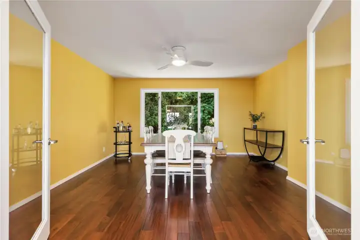 Formal dining