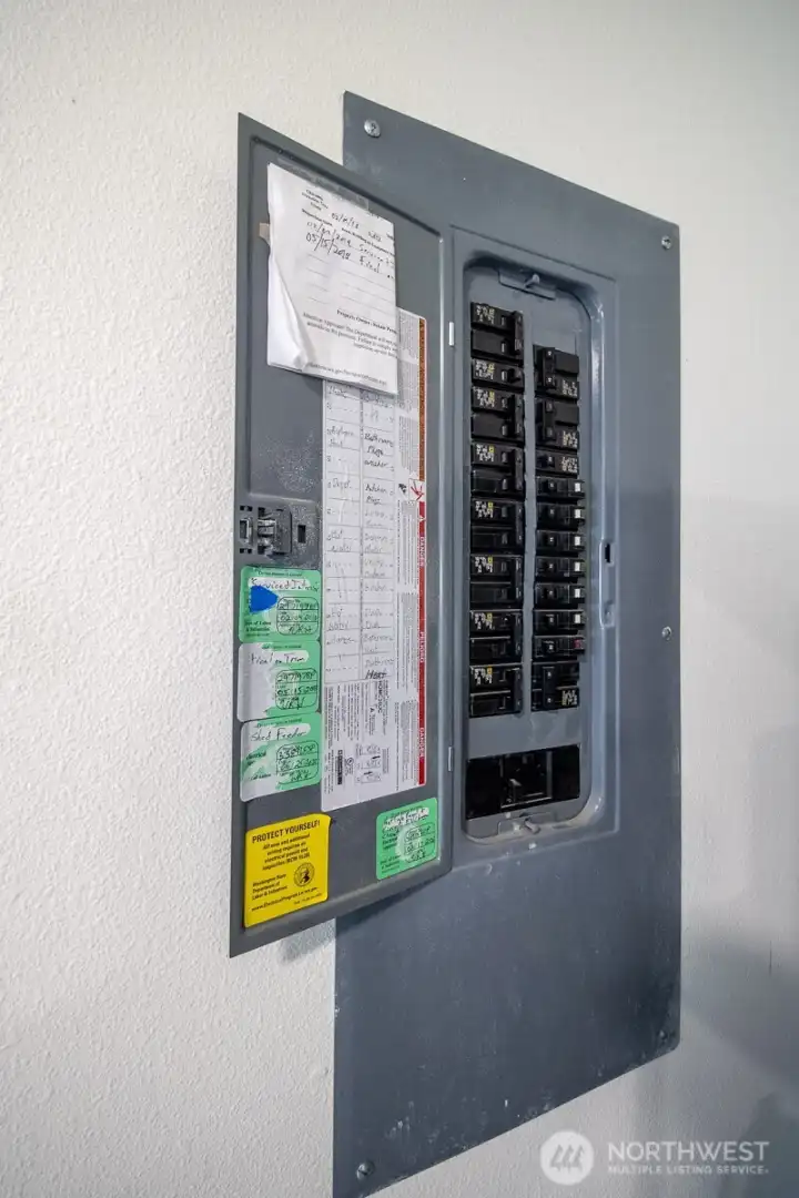 Ample 200-amp electrical panel supporting modern loads and EV charging. Ample 200-amp electrical panel supporting modern loads and EV charging.