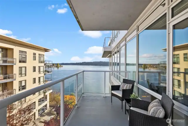 Savor the beautiful views of Puget Sound-Sinclair Inlet from the comforts of your own home.  Harborside Condominium offers a stylish contemporary building filled with friendly neighbors, a secured lobby entrance and a convenient location in Bremerton's waterfront district.