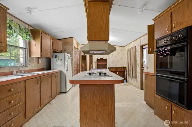Kitchen small island