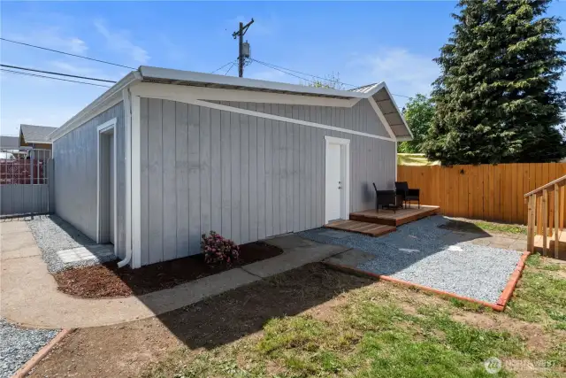 DADU 1 Bed, 1 Bath, 1 Car garage