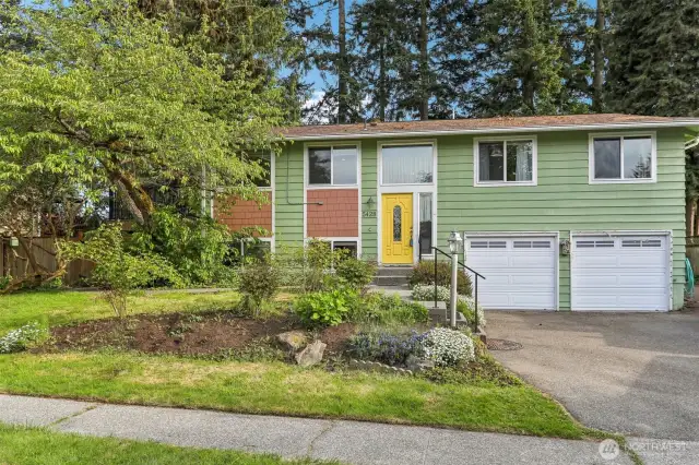 Beautiful, 2 car garage, split-level, 4 bedroom home