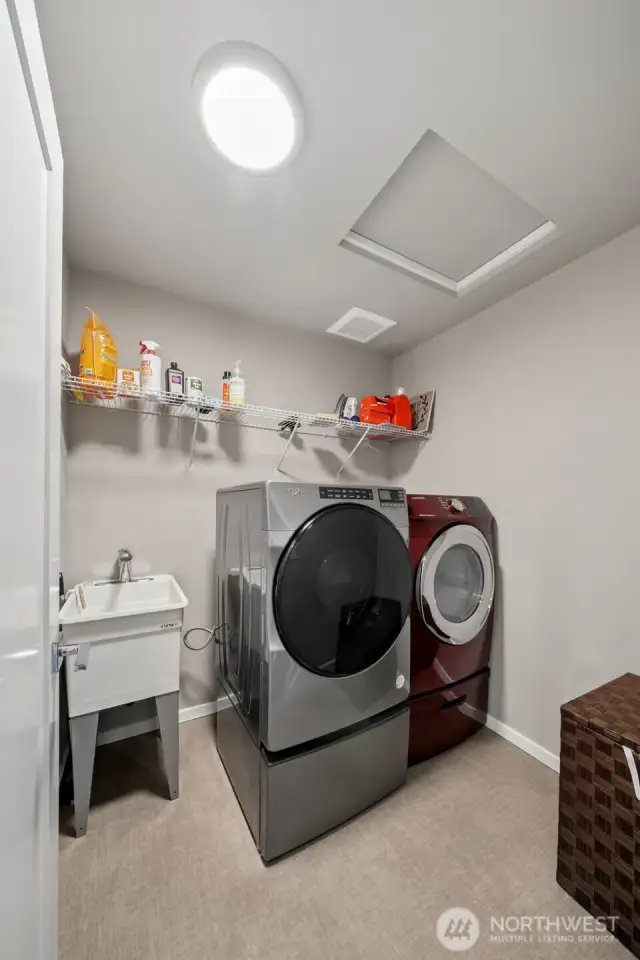 Laundry room with sink