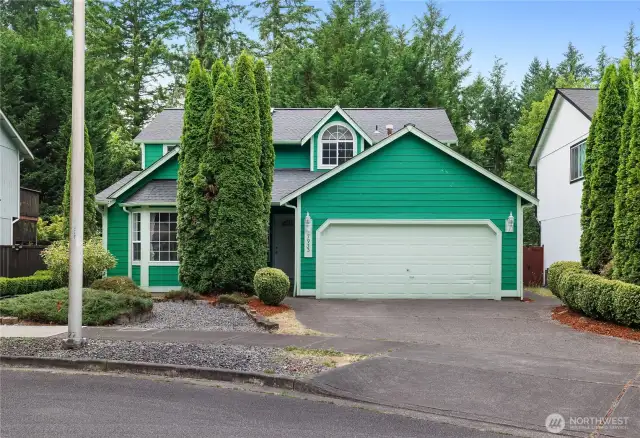 Front of home, minutes to JBLM!
