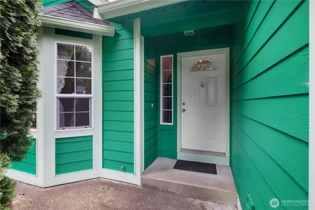 Entrance. Home comes with 1 year warranty for buyer!