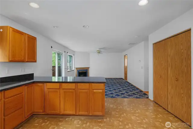 Kitchen / Family room