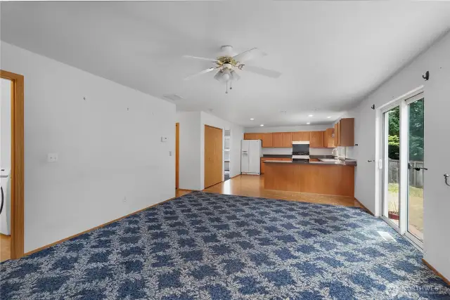 From Family room to Kitchen