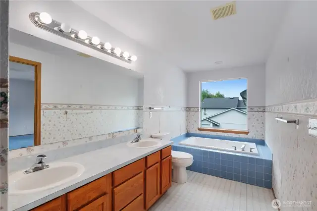 5 piece primary bathroom