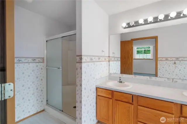 5 piece primary bathroom