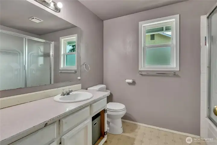 Main bath upstairs