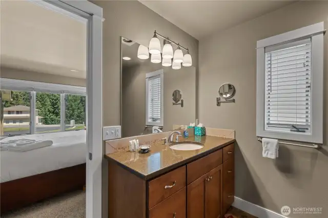 Primary bedroom ensuite bathroom