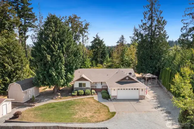 Great setting with plenty of room for toys.