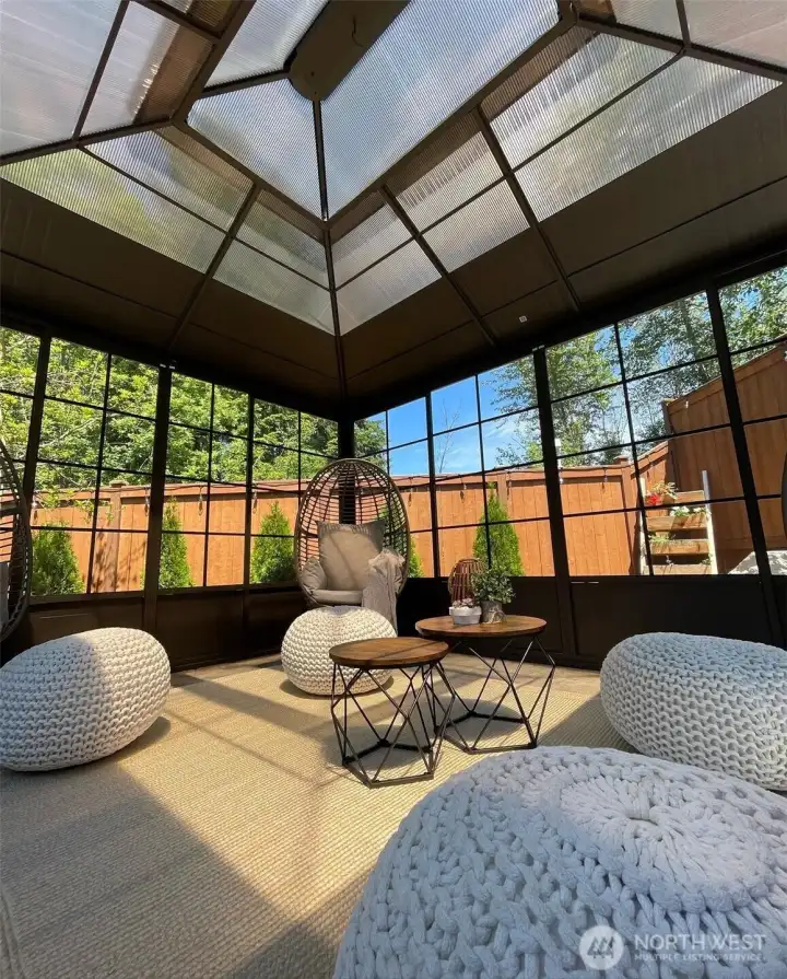 Imagine the possibilities in here!