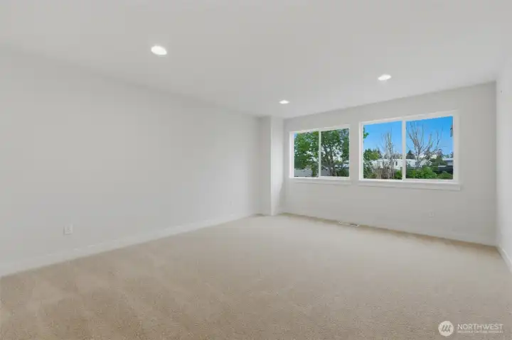Bonus room with closet