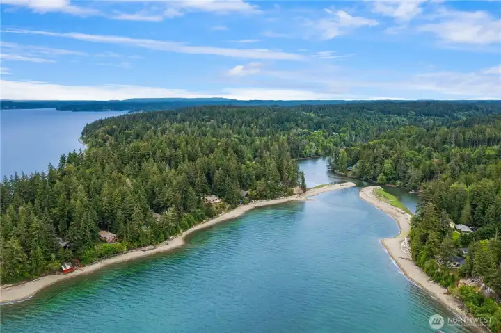 See how the home is perfectly positioned within the peaceful setting of Dutcher Cove.