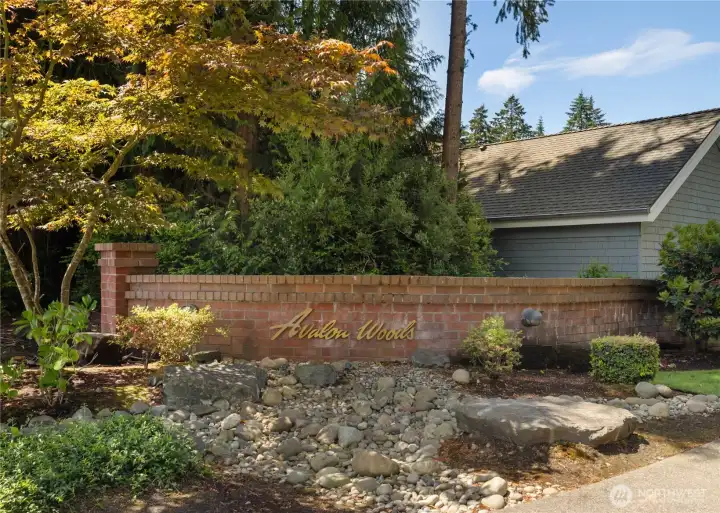 Welcome to the well-loved and sought after gated community of Avalon Woods! Welcome to the well-loved and sought after gated community of Avalon Woods!