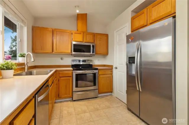 Lots of cabinets and pantry.