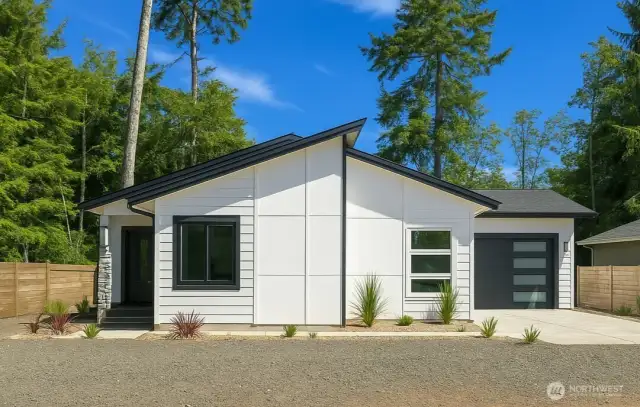Stunning, modern home at the beach