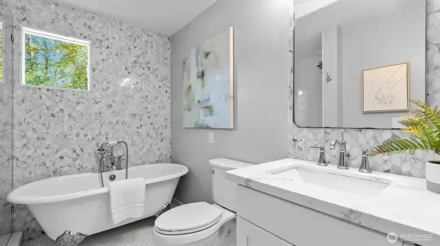 Imagine soaking in the clawfoot tub after a long days work!