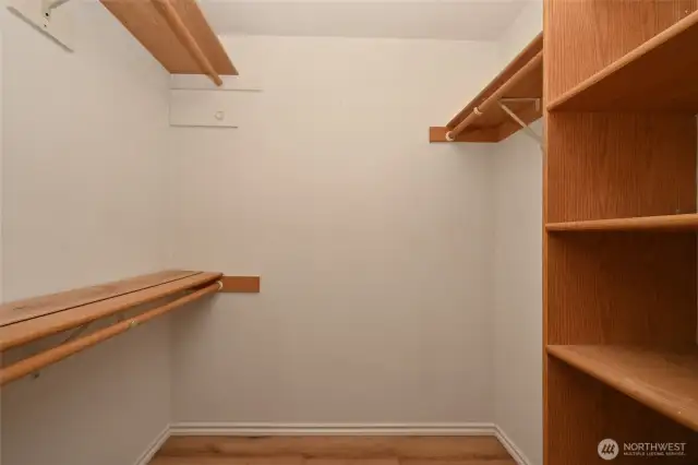 Main suite walk-in closet