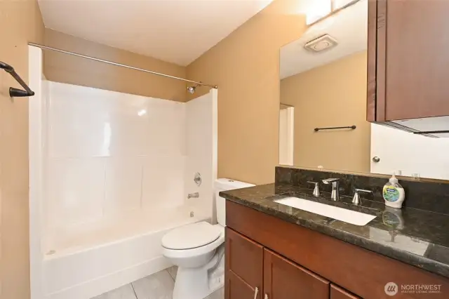 Secondary/guest full bath