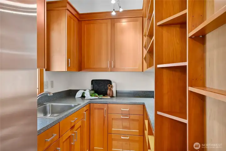 Open Pantry and additional prep space off the kitchen