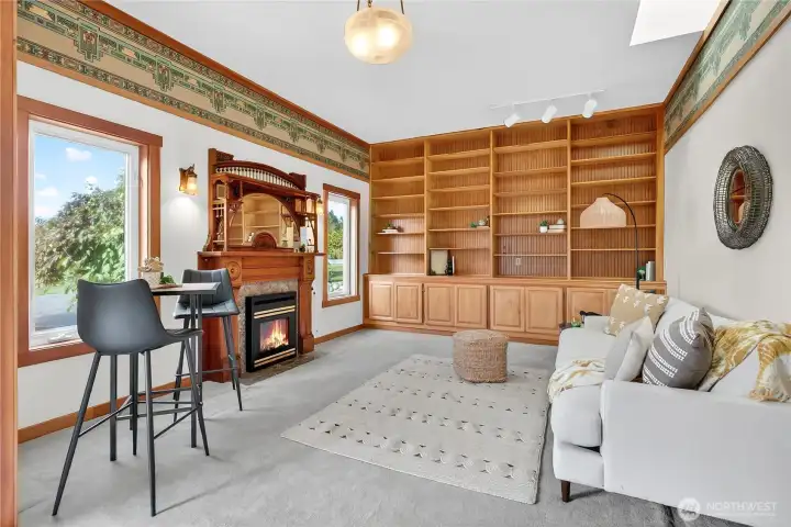 Living room of detached guest cottage