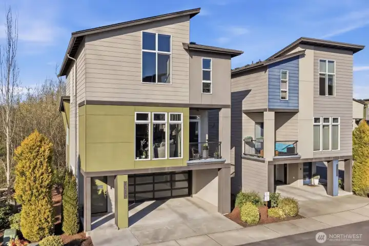 Welcome to Andoria, the park-like location you've been searching for, only moments away from all the amenities of both Lynnwood & Mill Creek.