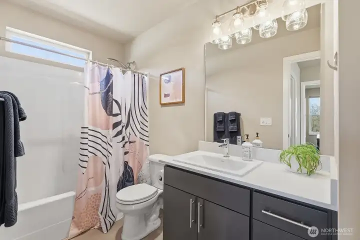 Full bathroom on the upper level.