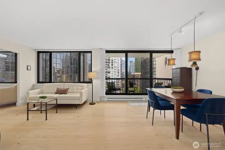 The wall of windows means this unit is always bright.