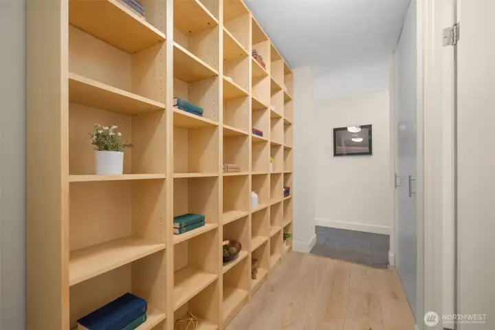Lovely book shelf perfect for your home library or artifact collection.