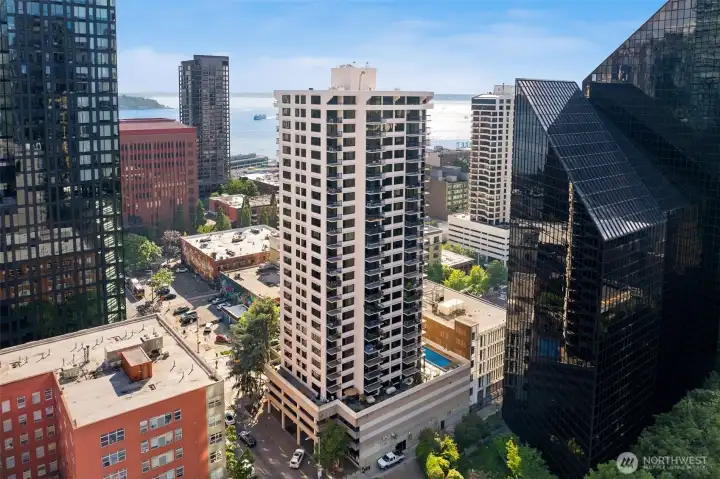 Welcome to your easy in-city retreat!