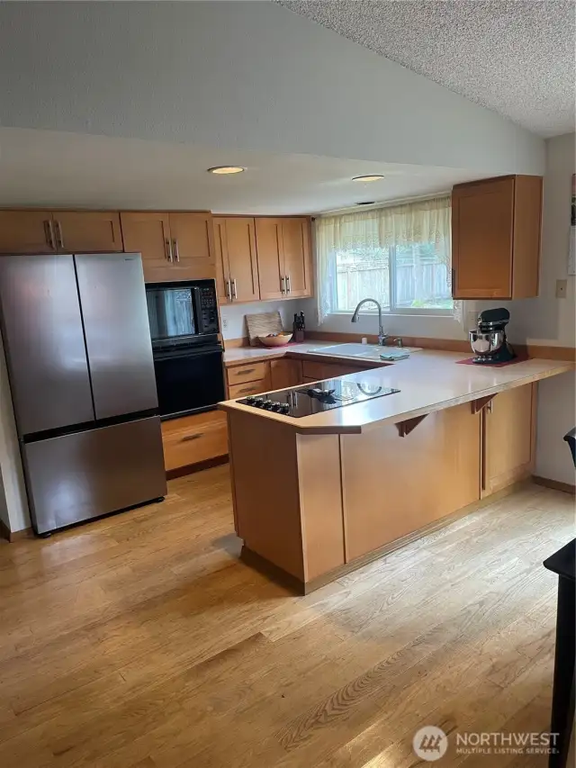 Kitchen comes with all appliances including a brand new Samsung fridge.