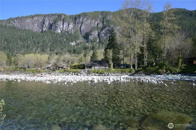 HOME SWEET INDEX! Desirable location ~ jaw dropping scenery ~ vast outdoor recreation.