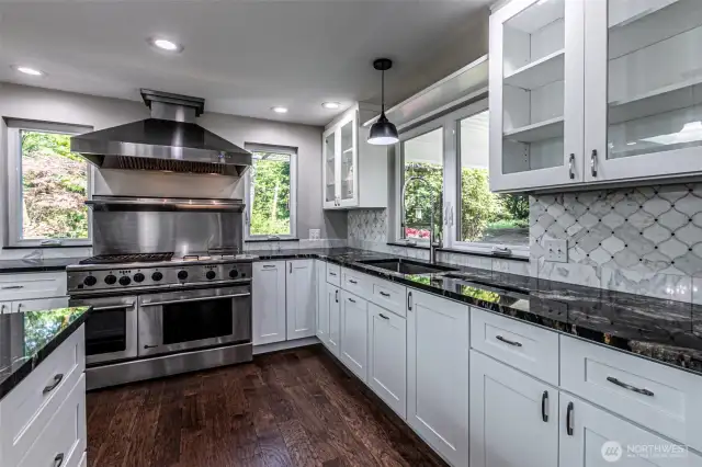 Just one more view of this kitchen