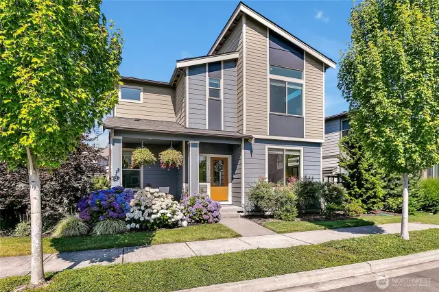 Welcome to your new home in Ten Trails. Better than new construction! Let's take a look....